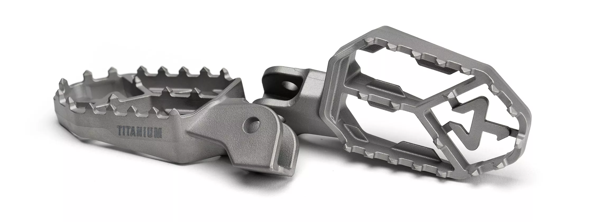 Akrapovic Adventure Footpegs BMW F700-900GS / R1150GS / R1200GS / R1250GS / R1300GS / Adventure 1999-2026