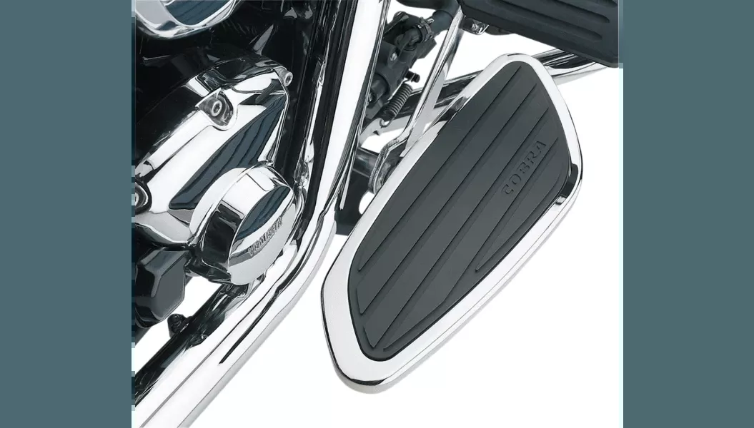 Cobra Swept Front Floorboard Kit for Honda VTX1300C '04-09