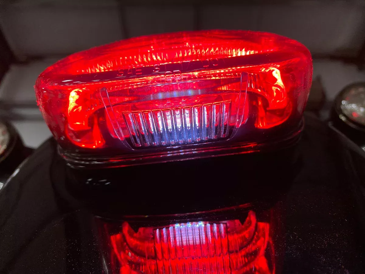 Custom Dynamics Taillight - with Bottom License Plate Illumination Window - Red - PB-TL-LPBW-R