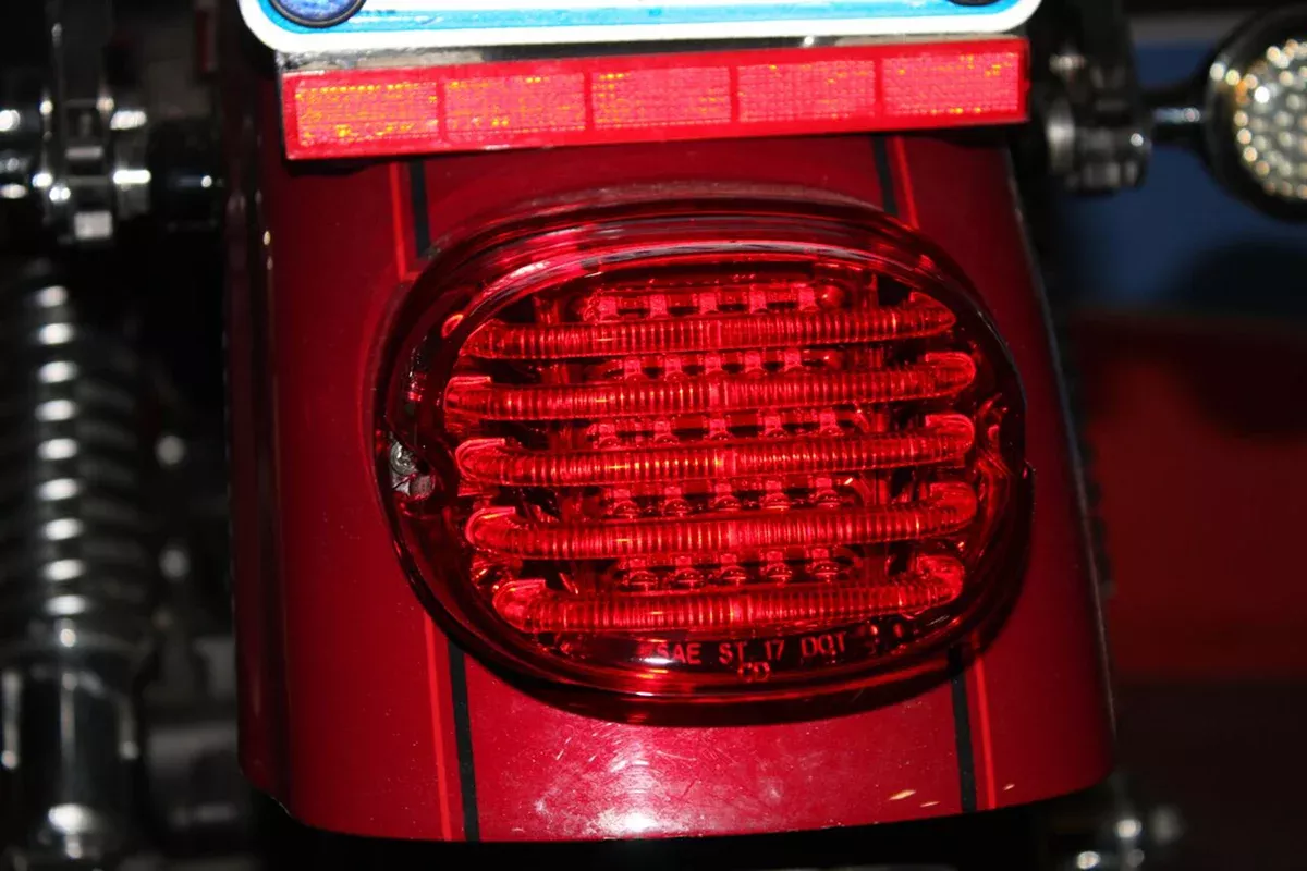 Custom Dynamics Taillight - without License Plate Illumination Window - Red - PB-TL-LP-R