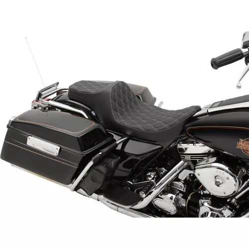 Drag Specialties Predator III Seat for 1997-2007 Harley FLHX FLHR - Silver Double Diamond