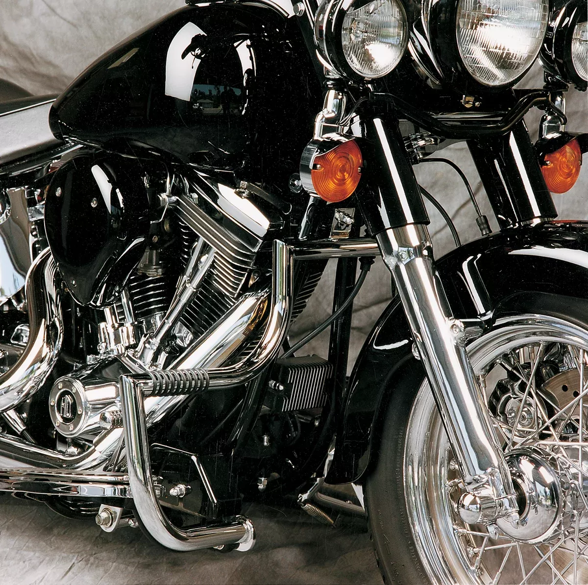 Lindby Chrome Motorcycle Freeway Highway Bar 00-17 Harley Softail FLST FLSTF