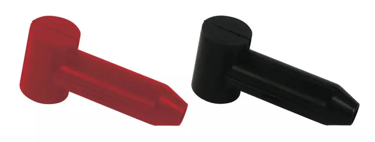 Moroso Battery Disconnect Switch Boots – 1 Black – 1 Red (Use w/Part No 74100 / 74101 / 74102 / 74106) (Use w/Part No 74100/74101/74102/74106)