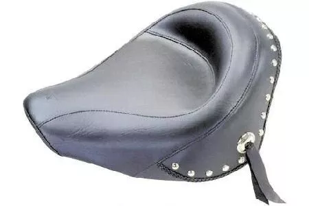 MustangSolo Seatfor Vulcan 800 '95-up & 800 Classic '96-up -Studded