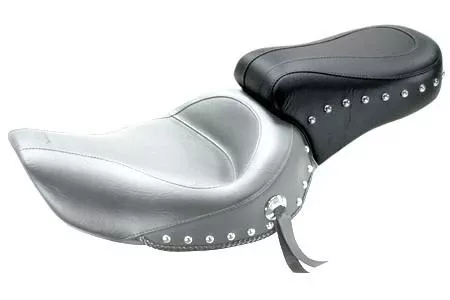 MustangStandard Rear Seatfor Dyna/Wide Glide '06-17 -Studded