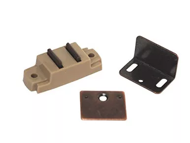 RV Designer H210 Magnetic Catch with Flat & Right Angle Plates, Cabinet Hardware