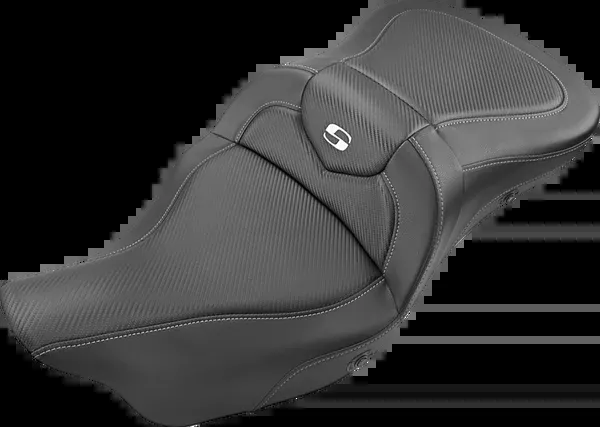 Saddlemen Extended Reach Roadsofa™ Seat – Carbon Fiber – Without Backrest – Heated – FL ’08-’24