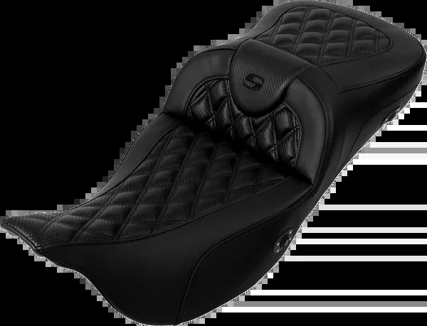 Saddlemen Roadsofa™ Extended Reach Seat – Without Backrest – Lattice Stitch – Carbon Fiber – FL ’08-’23