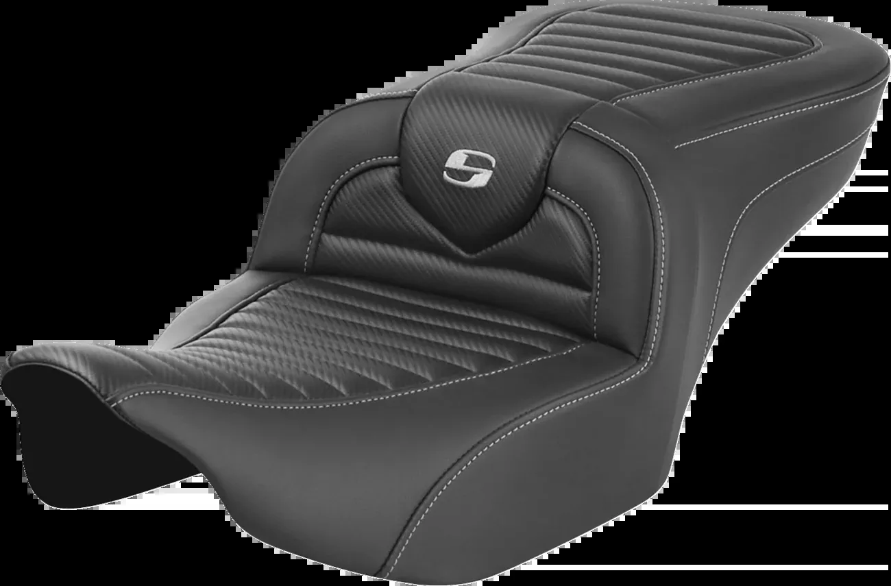 Saddlemen Roadsofa™ Seat - Without Backrest - Tuck-N-Roll - Carbon Fiber - FLTR/FLHX '23-'24