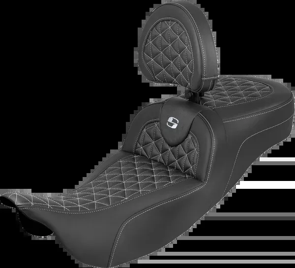 Saddlemen RoadSofa™ Tri Gripper Seat – Extended Reach – Silver Stitch – W/ Backrest – FLH/FLT ’08-’25