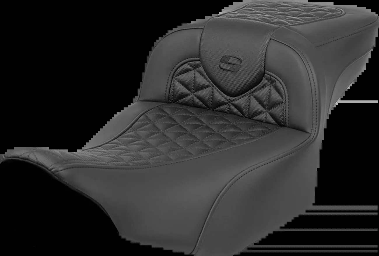 Saddlemen RoadSofa™ Tri Gripper Seat - Extended Reach - w/o Backrest - FLH/FLT '23-'24 - 823-07-21100