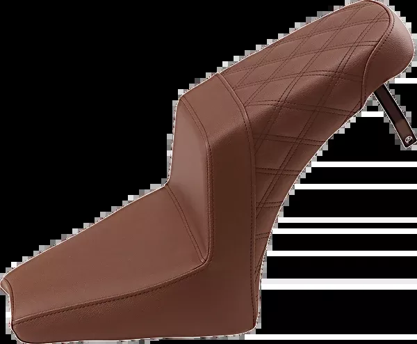 Saddlemen Step-Up Seat – Front Smooth/Rear Lattice Stitch – Brown – Scout Bobber