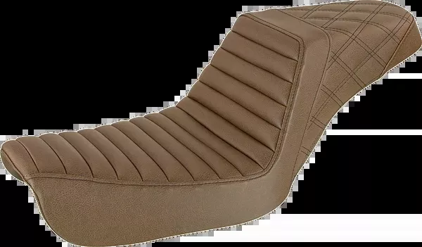 Saddlemen Step-Up Seat – Front Tuck-N-Roll/Rear Lattice Stitch – Brown – FXD