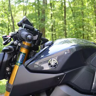 Woodcraft Yamaha FZ-09 14-17 Clip-On Riser Set w/Standard Black Bars